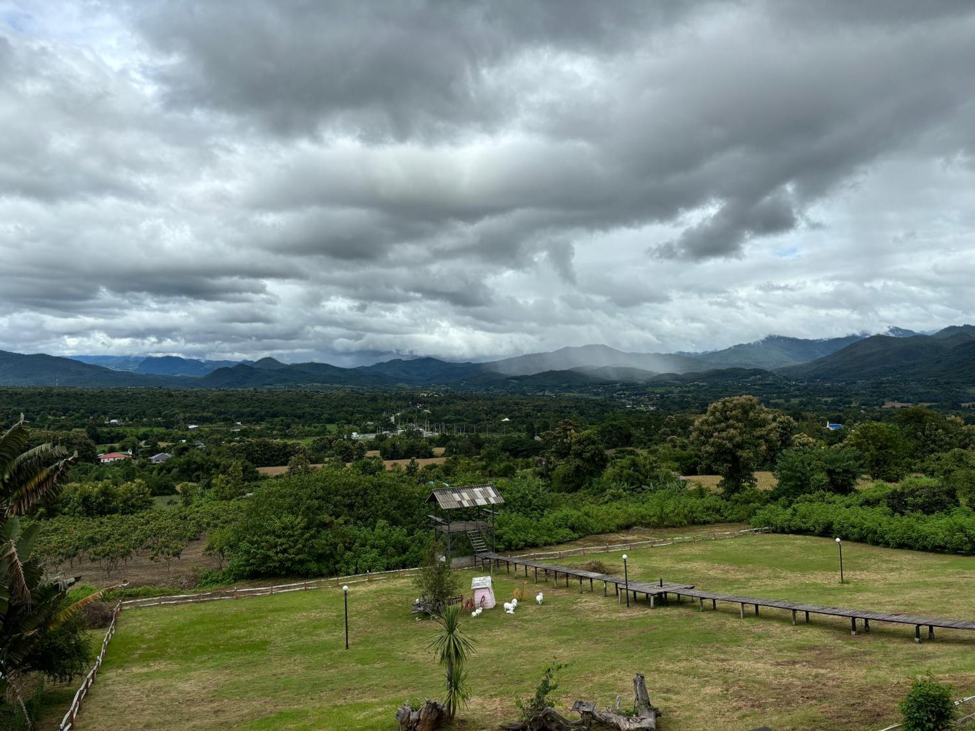 ホテル Pai Kiang Fa エクステリア 写真