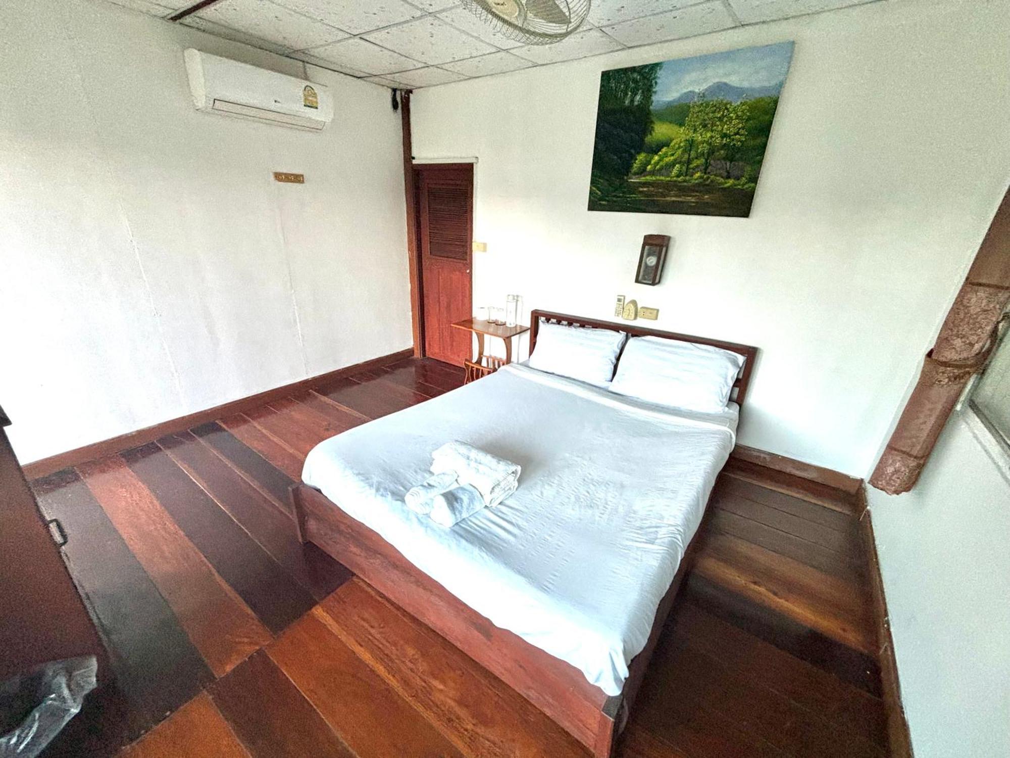 ホテル Pai Kiang Fa エクステリア 写真